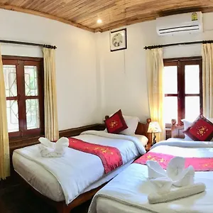 2* מלון Villay Vanh Place House